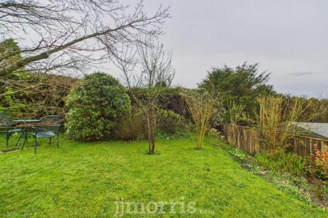 CAM02122G0-PR0276-STILL037.jpg