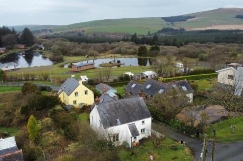 Ty Uchaf Rosebush, Clynderwen, Pembrokeshire, SA66