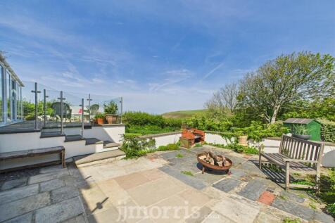 CAM02122G0-PR0296-STILL077.jpg