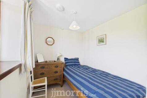 Bedroom 3 (rear)