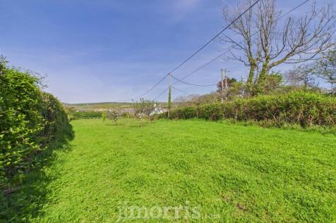 CAM02122G0-PR0295-STILL044.jpg