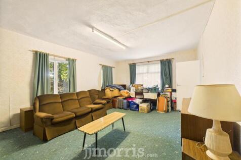 CAM02122G0-PR0307-STILL004.jpg