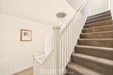CAM02122G0-PR0311-STILL025.jpg