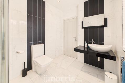 En Suite Shower Room