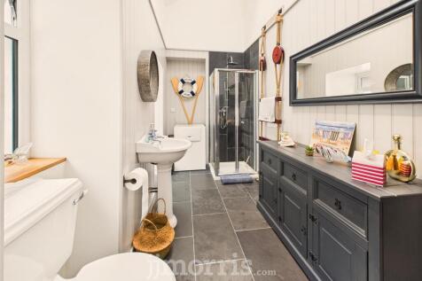Shower/Utility Room
