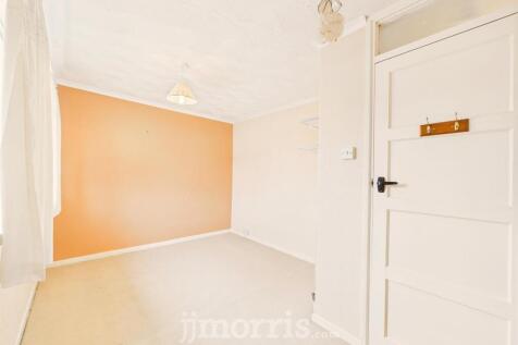 Bedroom 2  (rear)
