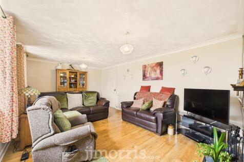Sitting/Dining Room