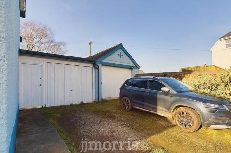 Covered Car Port/Garage