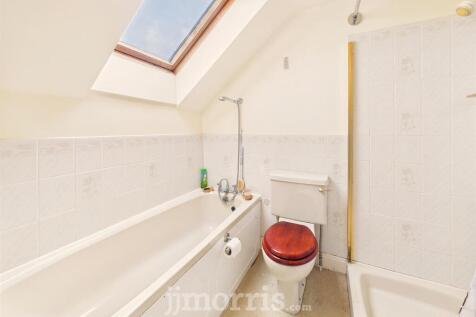 En Suite Bathroom