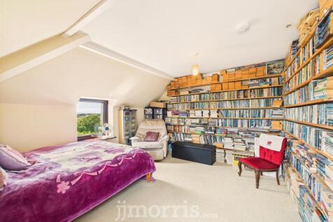 Office/Bedroom 6