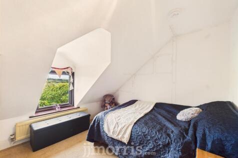 Bedroom 5/Dressing Room