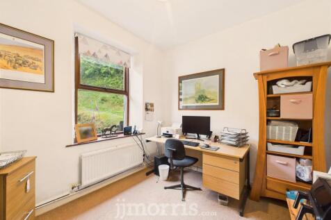 Office/Bedroom 4