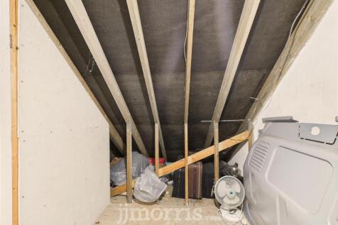 CAM02122G0-PR0325-STILL049.jpg