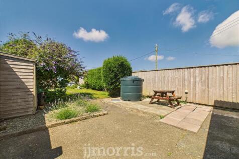 CAM02122G0-PR0341-STILL026.jpg