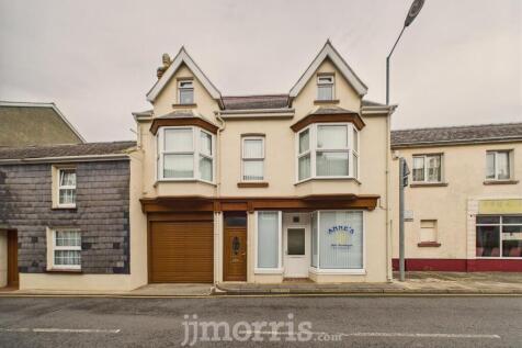 CAM02122G0-PR0349-STILL045.jpg