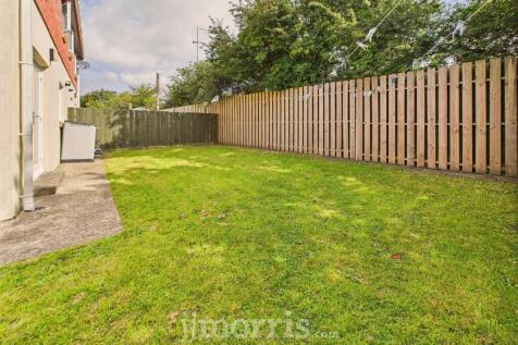 CAM02122G0-PR0352-STILL030.jpg