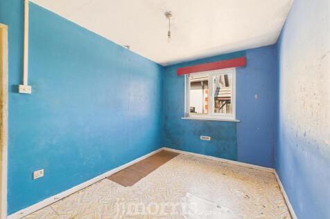 Bedroom 2  (rear)