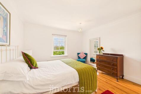 Bedroom 3 (Front)