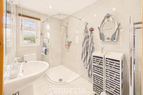En Suite Shower Room