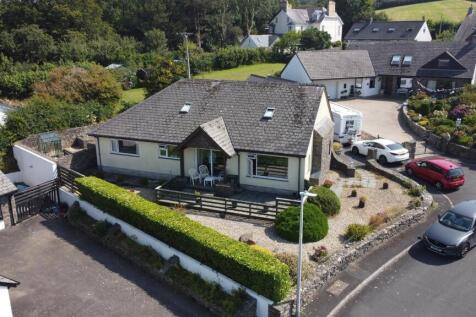 9, Tir Treharne Newport, Pembrokeshire, SA42 0RN 8