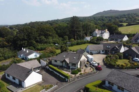 9, Tir Treharne Newport, Pembrokeshire, SA42 0RN 4