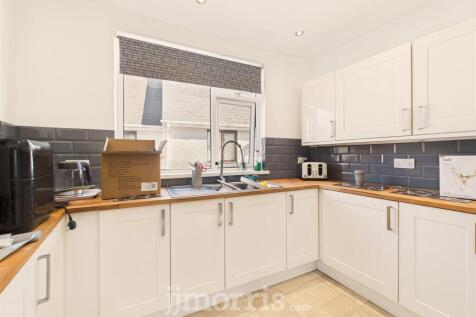 CAM02122G0-PR0363-STILL009.jpg