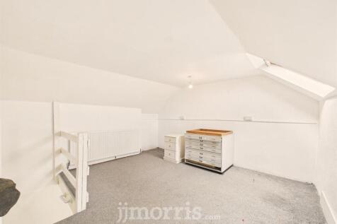 First Floor Loft Room/Studio