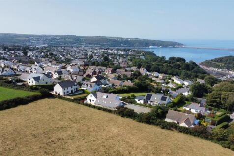 Highview,, Plas-y-Fron Fishguard, Pembrokeshire, S