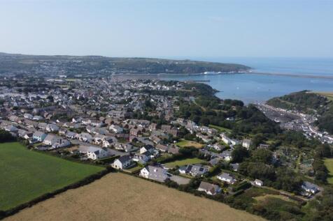 Highview,, Plas-y-Fron Fishguard, Pembrokeshire, S