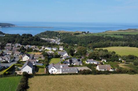 Highview,, Plas-y-Fron Fishguard, Pembrokeshire, S