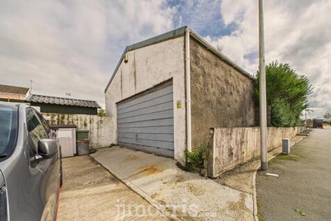 Detached Garage/Workshop