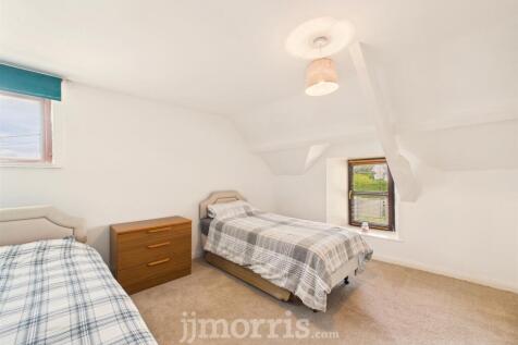 Bedroom 2  (front)