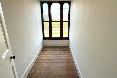 Study/Cot Room/Bedroom 5