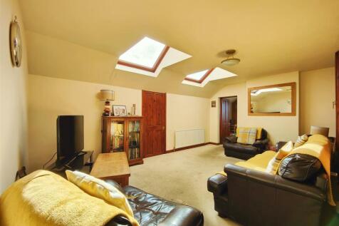 Sitting/Living Room