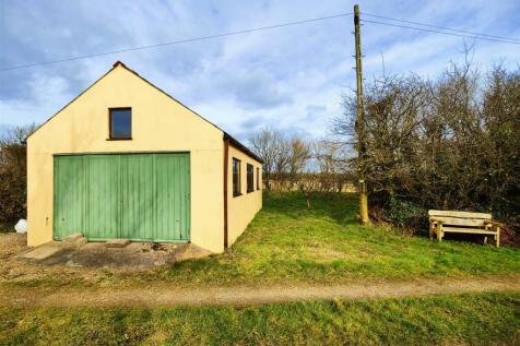 Garage/Workshop