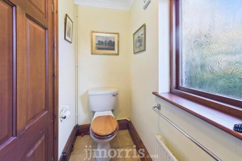 Separate WC