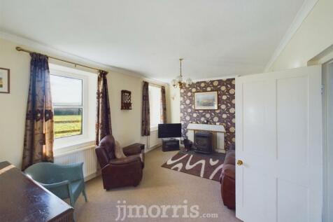 CAM02121G0-PR0110-STILL004.jpg