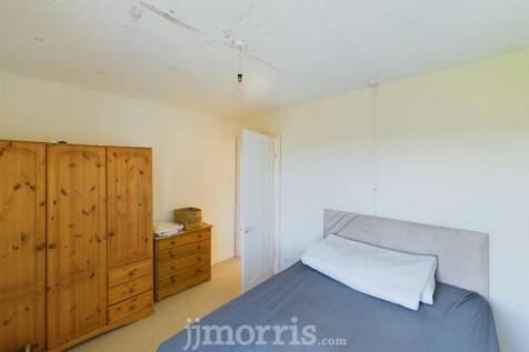 CAM02121G0-PR0110-STILL007.jpg