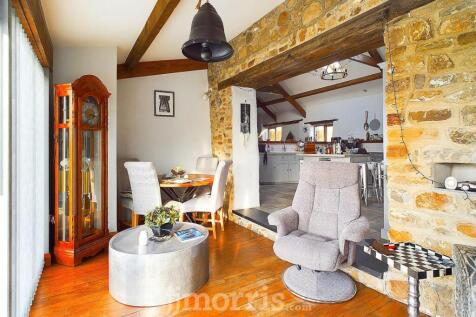 Dining/Sun Room