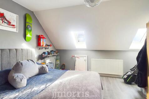 CAM02121G0-PR0126-STILL017.jpg