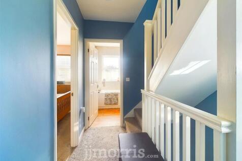 CAM02121G0-PR0126-STILL014.jpg