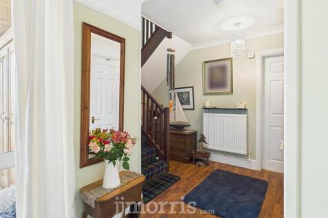 CAM02121G0-PR0136-STILL049 - Copy.jpg