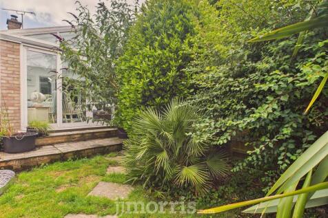 CAM02121G0-PR0169-STILL014.jpg