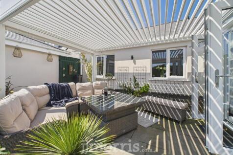 Externally/Garage