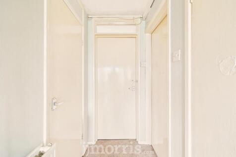 CAM02121G0-PR0160-STILL008.jpg