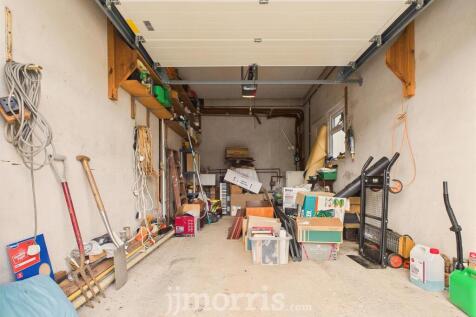 CAM02121G0-PR0168-STILL001.jpg
