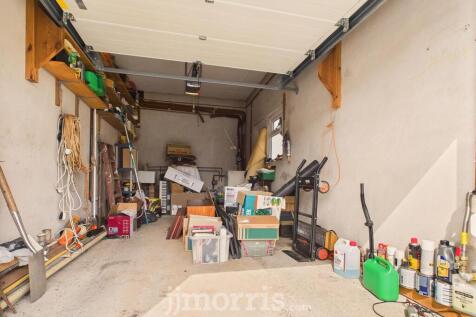 CAM02121G0-PR0168-STILL002.jpg