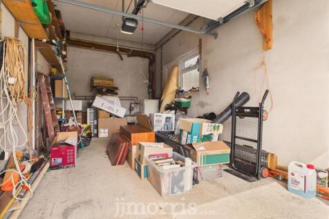 CAM02121G0-PR0168-STILL003.jpg