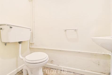 CAM02121G0-PR0182-STILL035.jpg