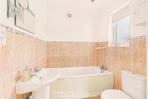 Annex Bathroom